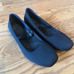 Rothy’s “The Max Square Mary Jane” Black – Women’s Size 7 – Worn Only Twice